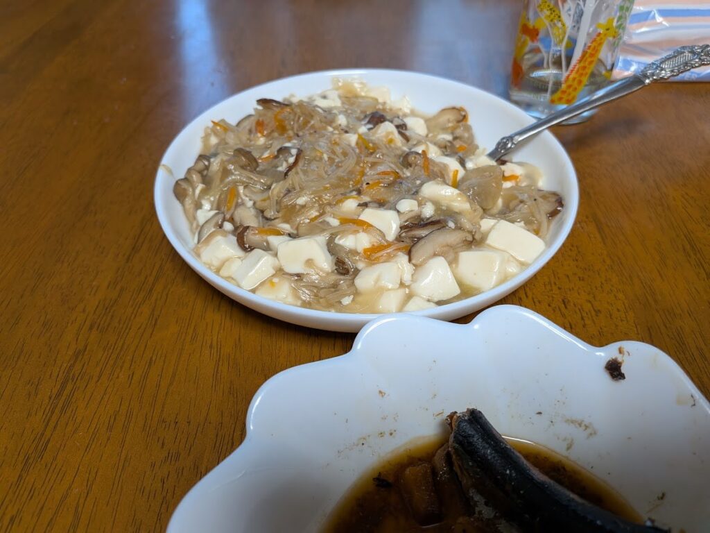 卵スープのような汁物