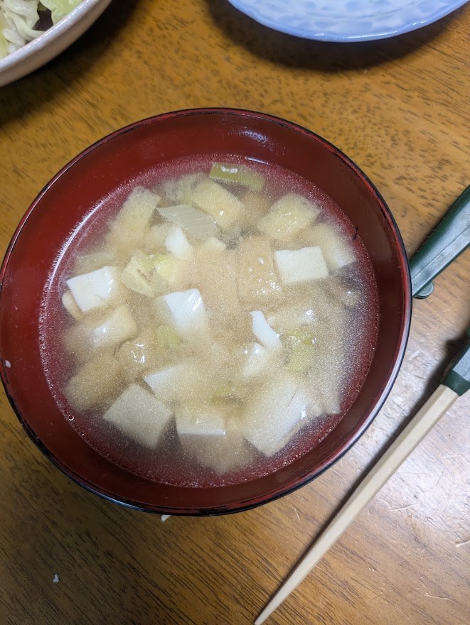 具だくさんの味噌汁