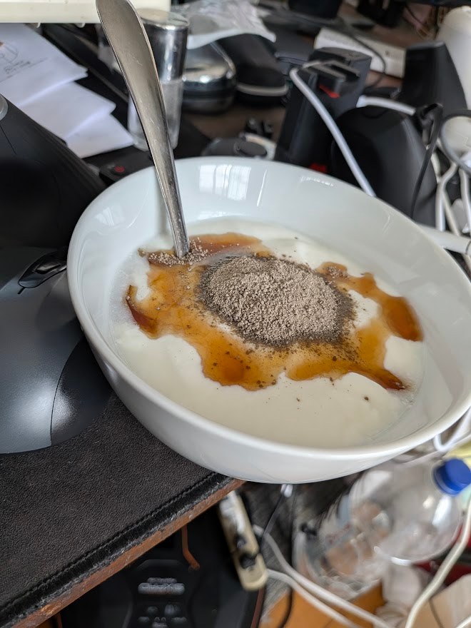 カスピ海ヨーグルトに野草酵素とオリゴ糖