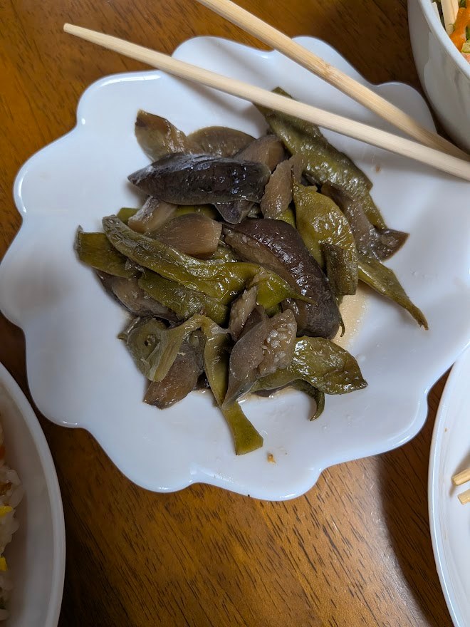 ナスとピーマンのおかず