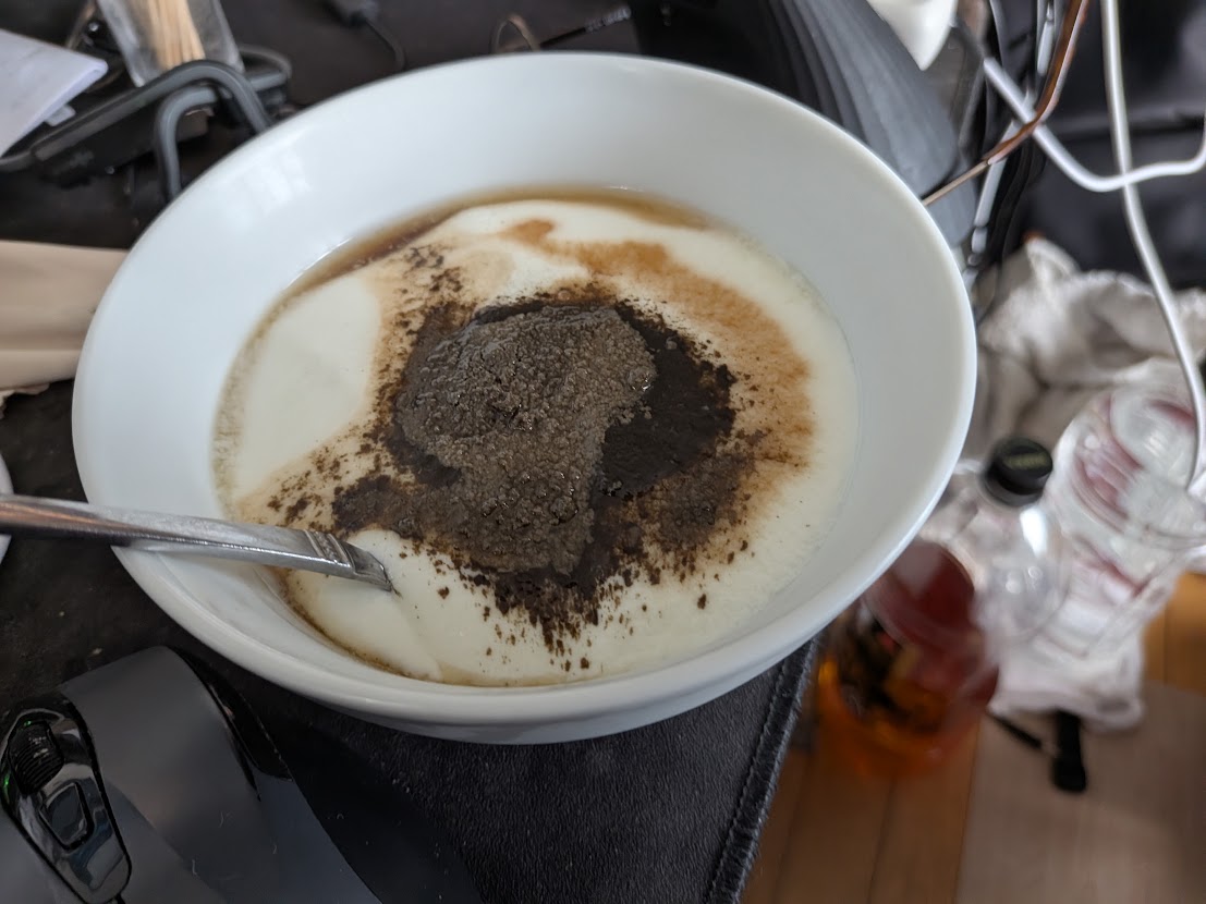 野草酵素とオリゴ糖を合わせたカスピ海ヨーグルト