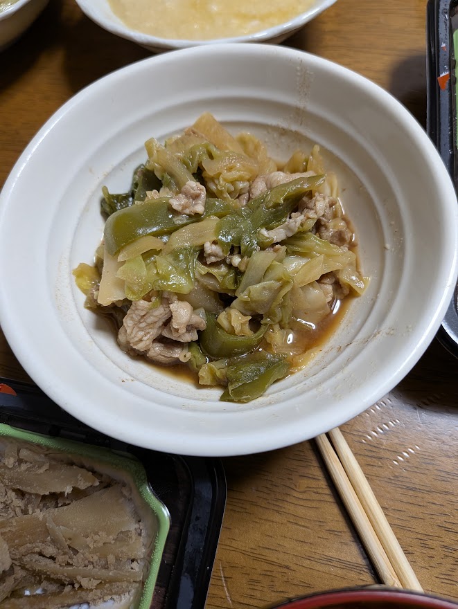 3人で分けた昨日の回鍋肉の残り