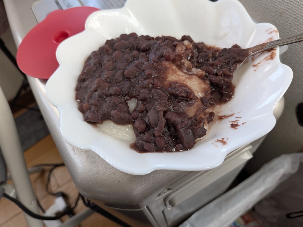 小豆がかかったお餅