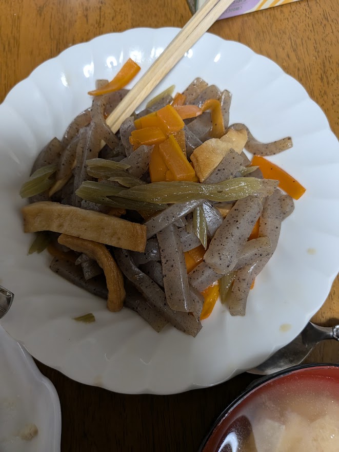 一口食べた煮物