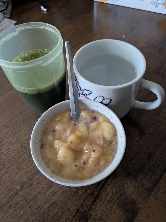 いつもの青汁・白湯・自家製酵素