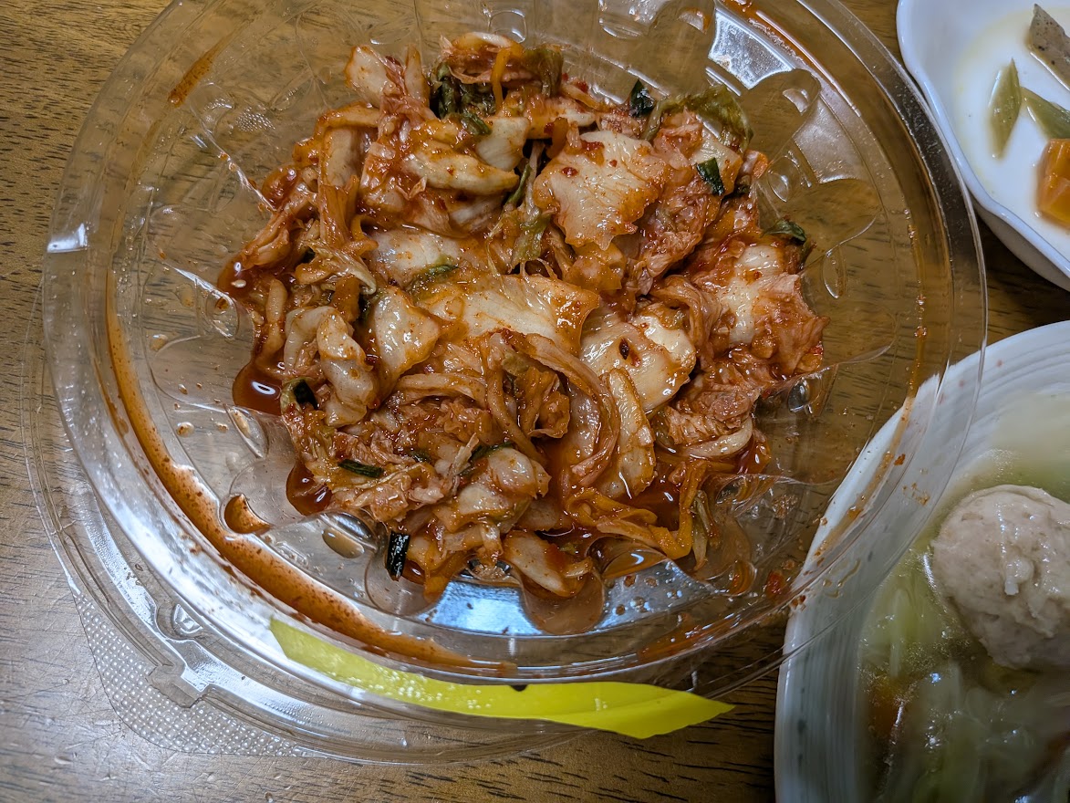 キムチ。写真の約半分を食べました
