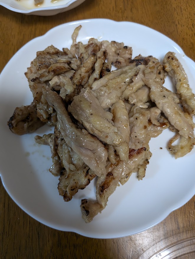 鶏のせせりの炭焼き。写真の約3分の2を食べました