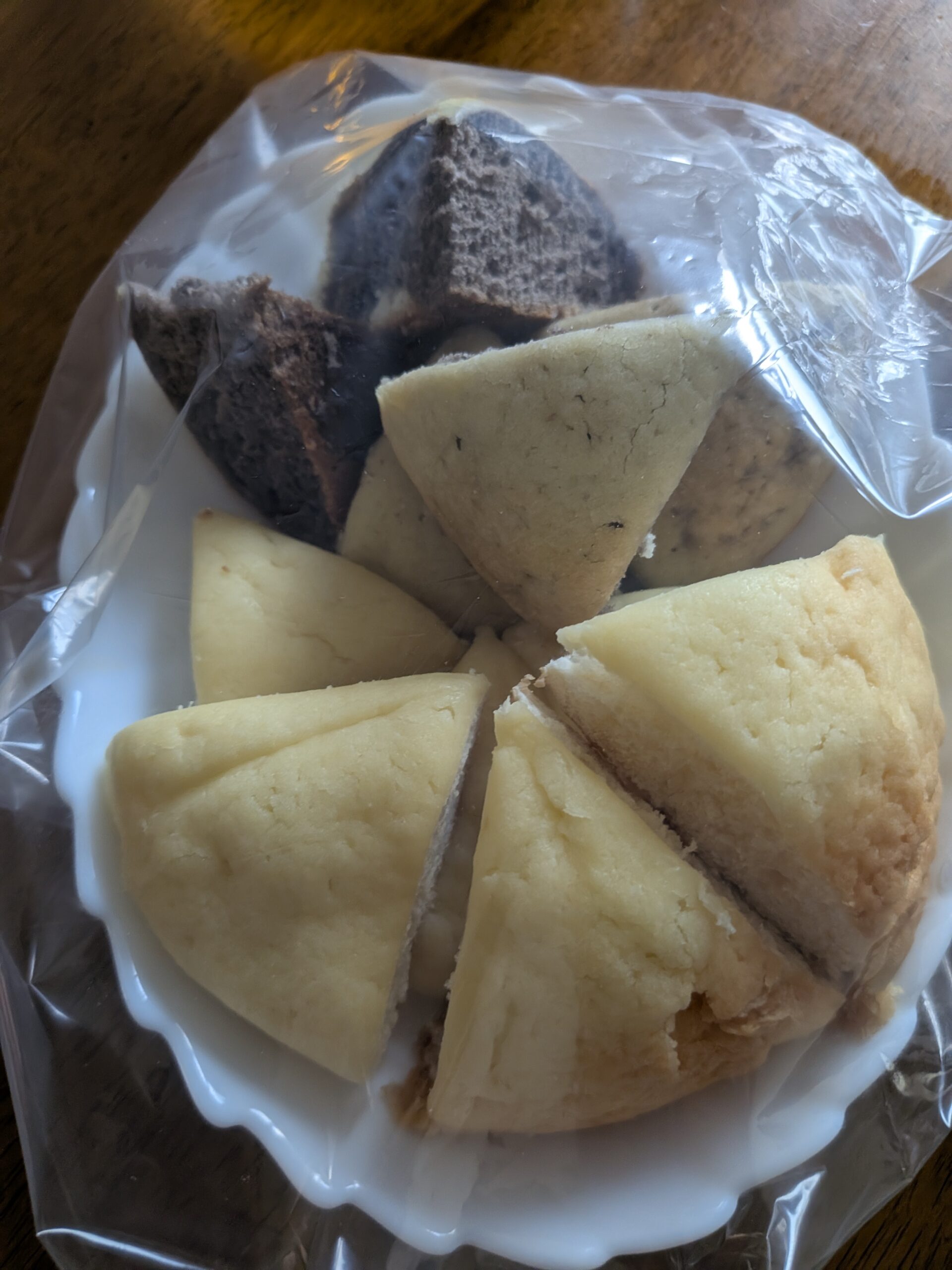 メロンパンは2切れほど食べました